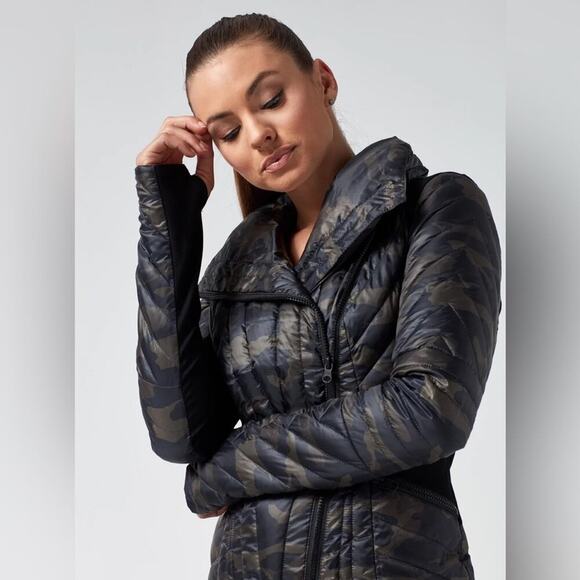 Blanc Noir motion panel camo‎ camouflage down hooded puffer jacket size small - Picture 1 of 12